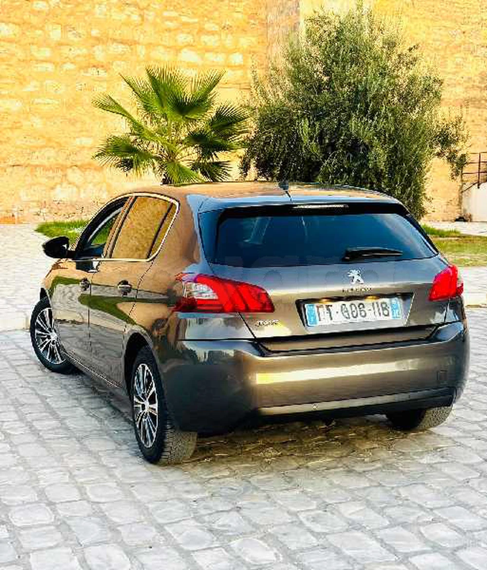Peugeot 308