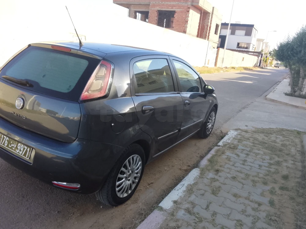 Carte voiture Fiat Grande Punto