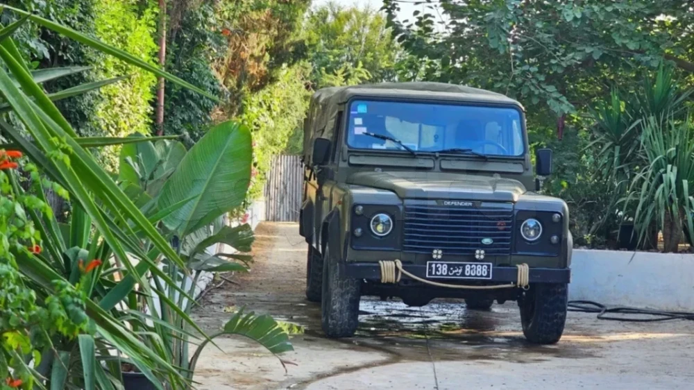Land Rover Defender