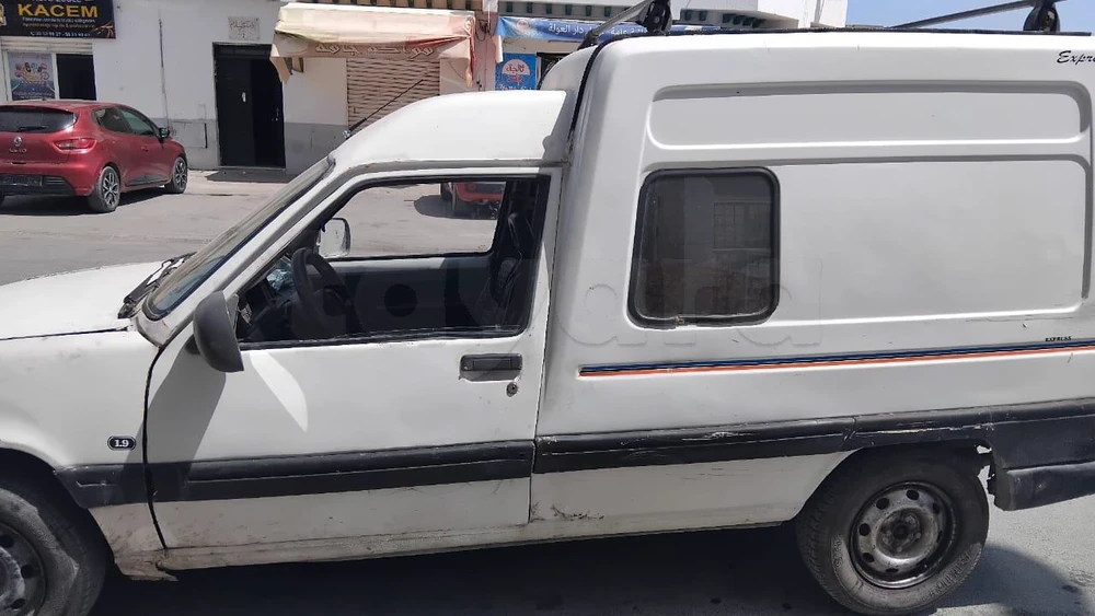 Carte voiture Renault Express