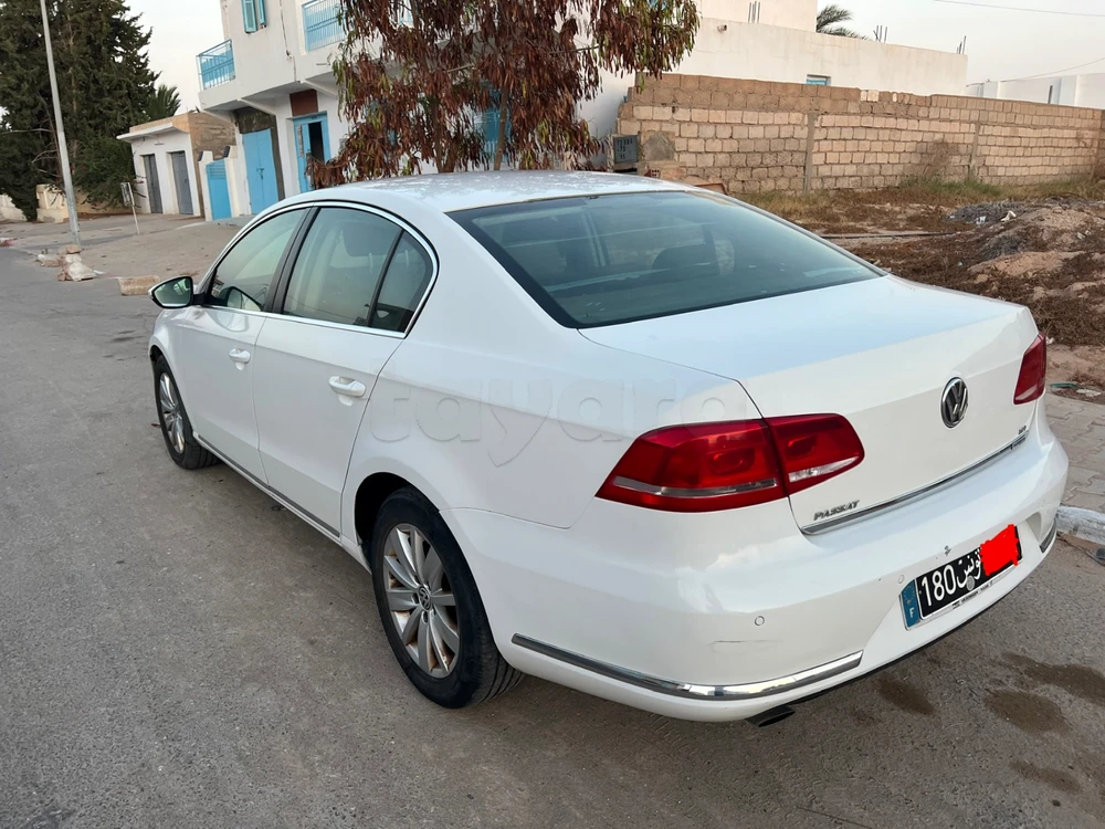 Carte voiture Volkswagen Passat