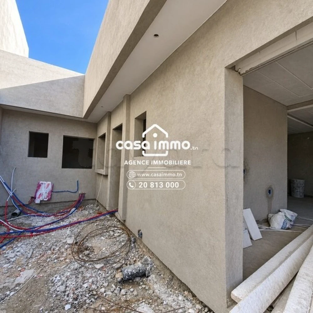 A Vendre Villa RDC S+3 à nouvelle medina non achevée