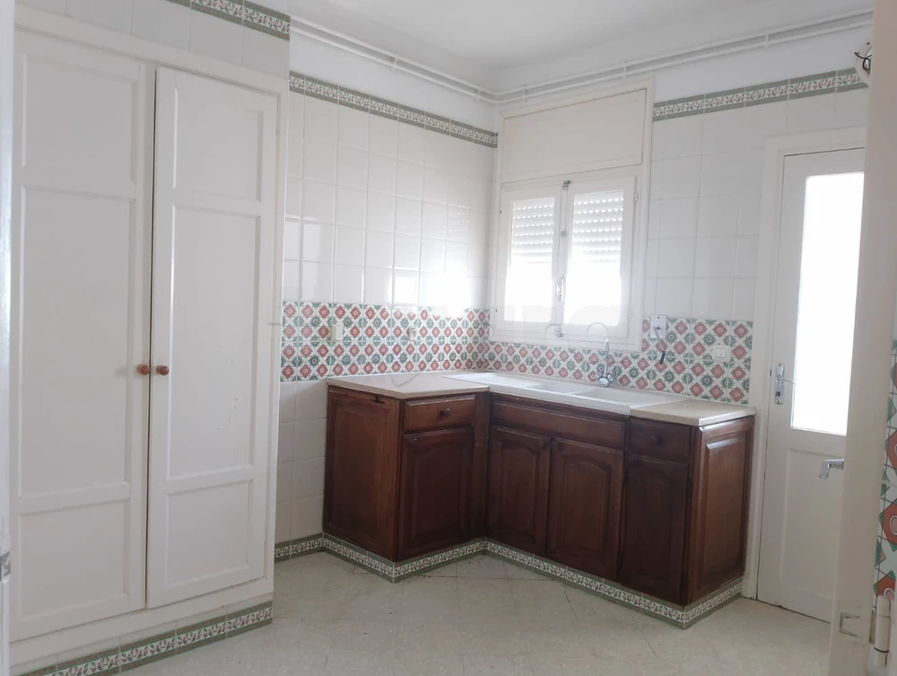 A VENDRE UN APPARTEMENT S+2 A EZZAHRA