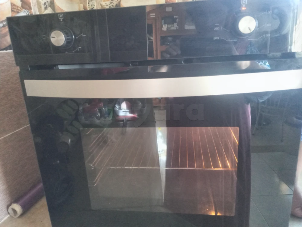Four encastrable GOLD 60L à vendre Très propre