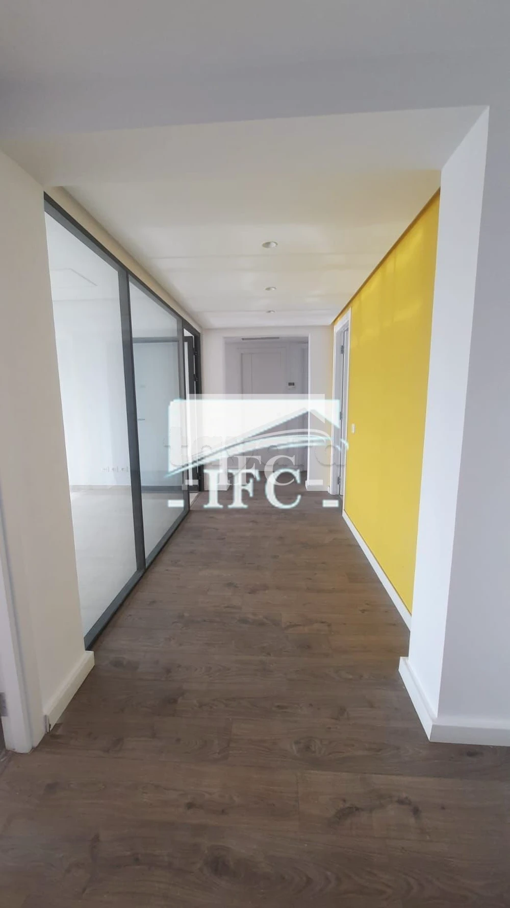 Bureau en 6 espaces-180m²-Lac 1–IFCL1359