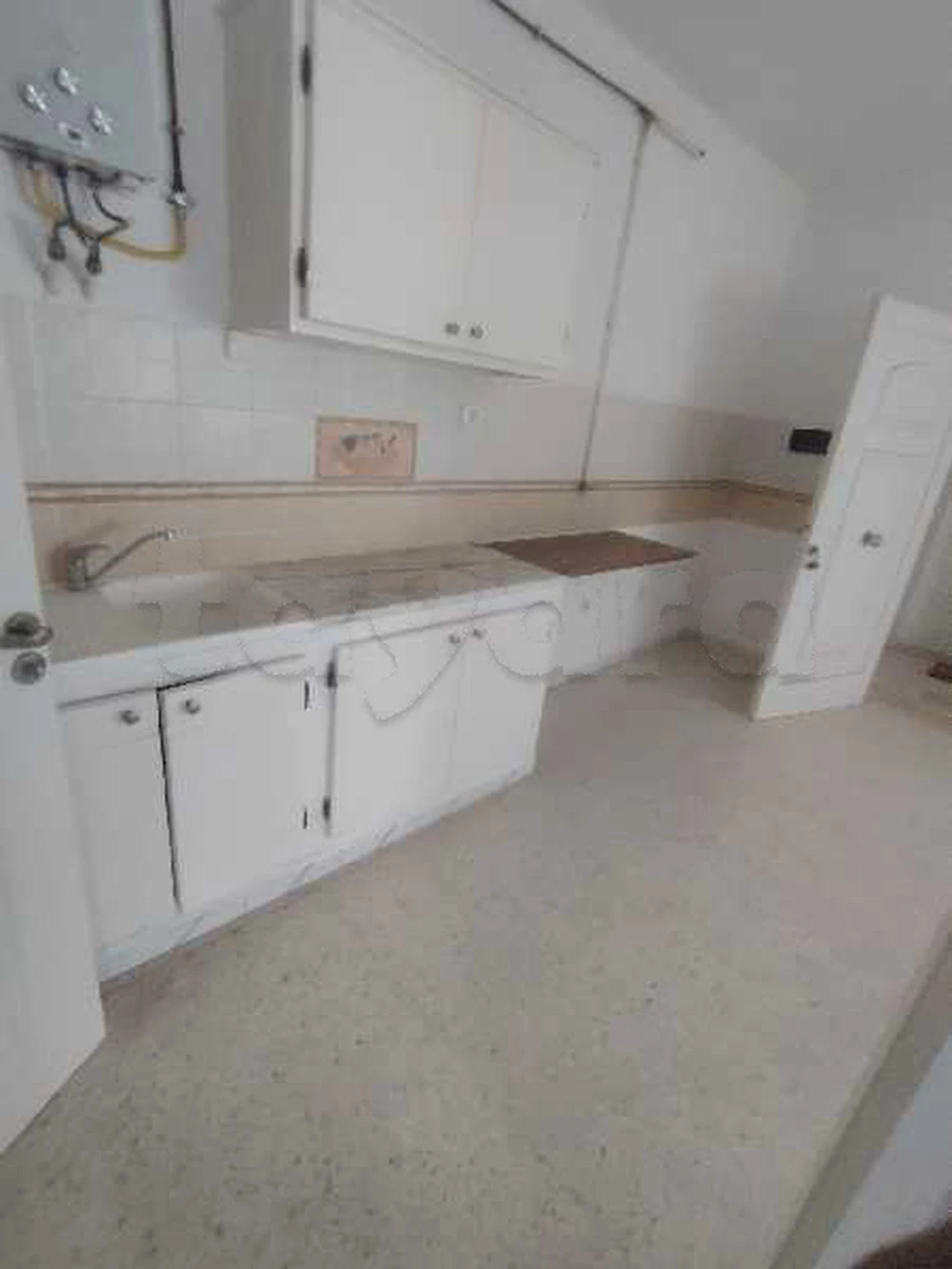 A vendre appartement S +1 a cité ghazela