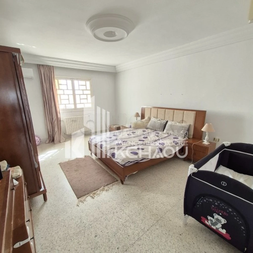 a louer s+2  étage villa vide avec terrasse - Meer
