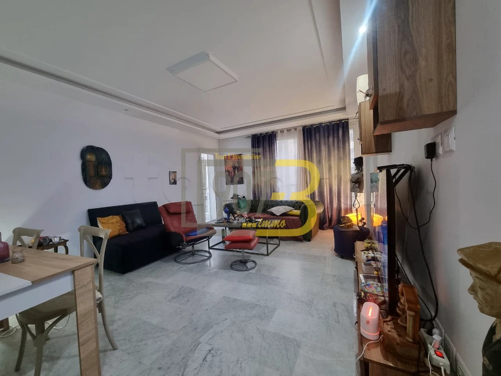 A Vendre un Appartement S+2 à cité Ennasr