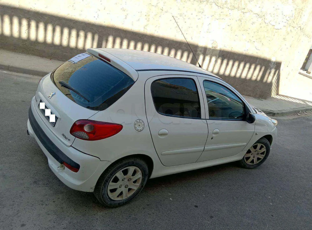 Peugeot 206+