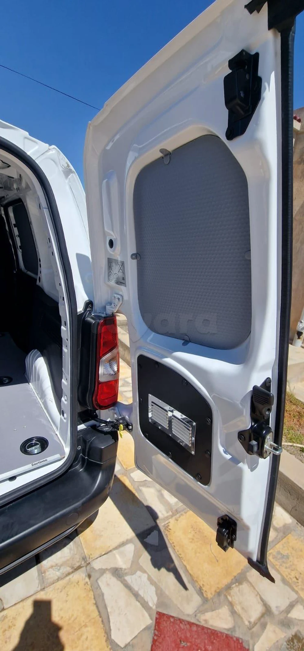 Carte voiture Peugeot Partner