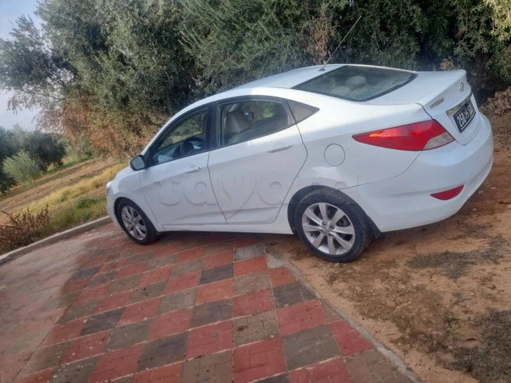 Carte voiture Hyundai Accent