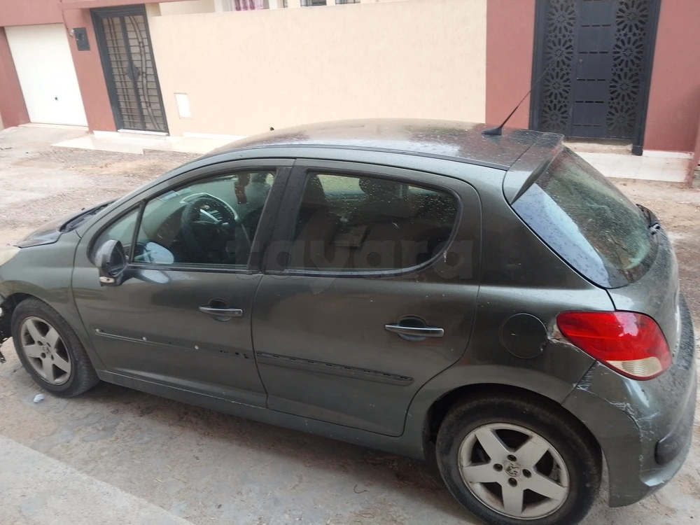 Peugeot 207