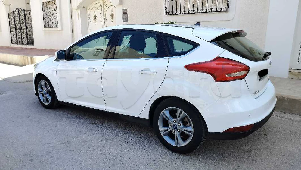 Carte voiture Ford Focus C-MAX