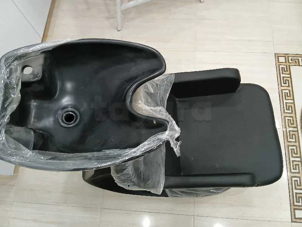 A vendre :Lave cheveux professionnel jamais utilisé à 300dt