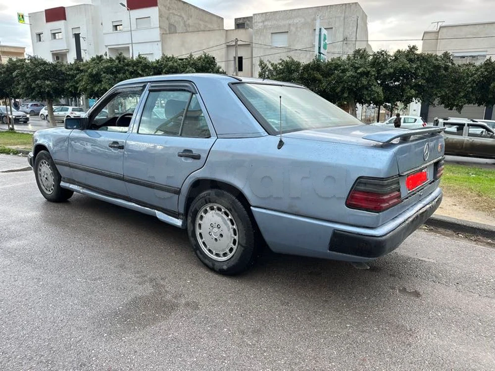 Mercedes-Benz 250