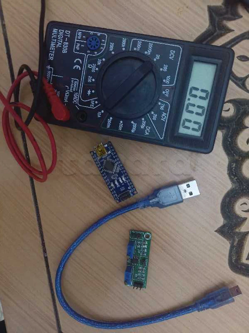 arduino nano + lm358 weal signal amplifier + métrix