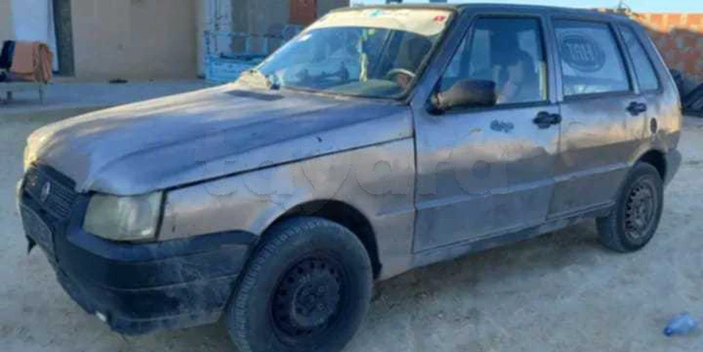 Carte voiture Fiat Uno