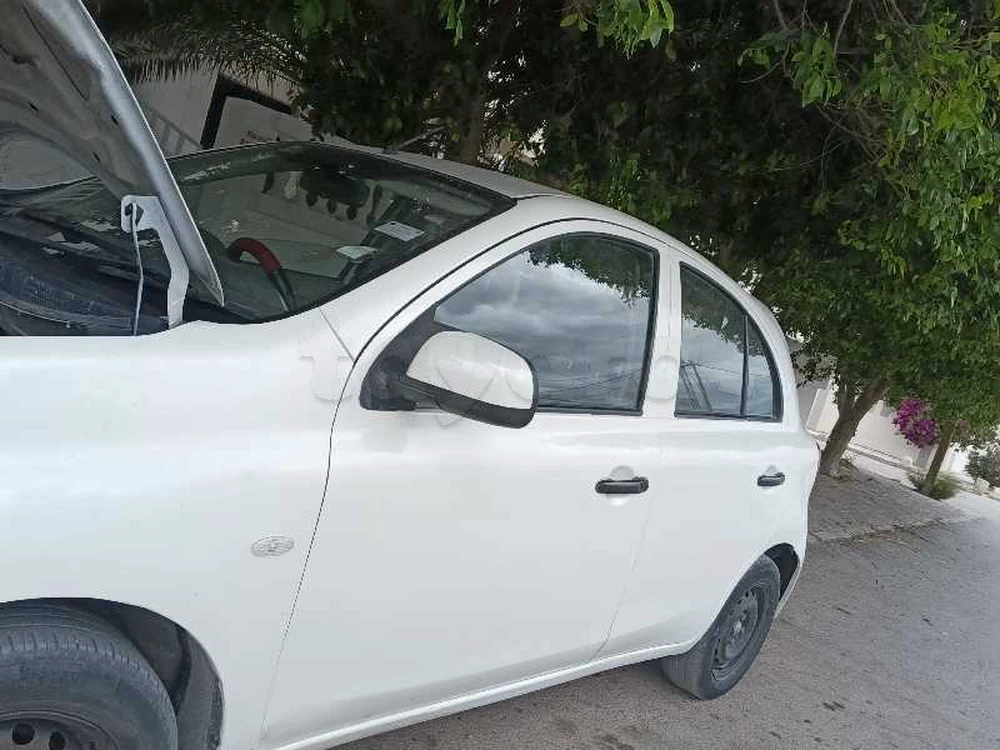 Carte voiture Nissan Micra