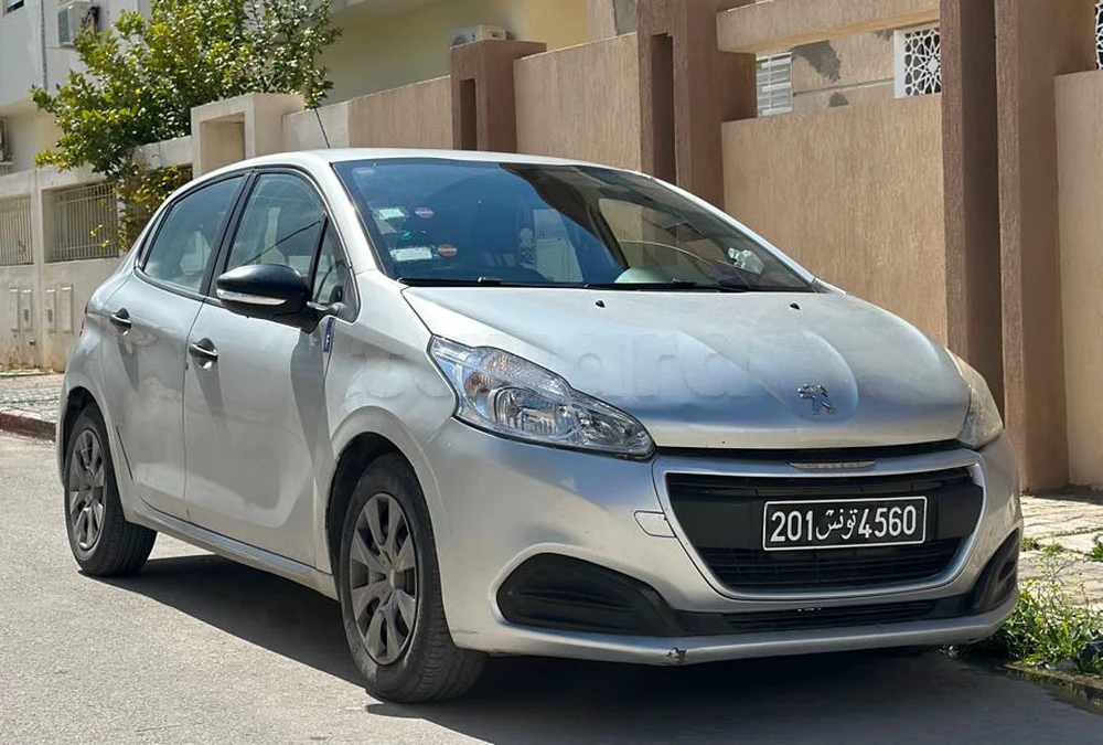 Carte voiture Peugeot 208