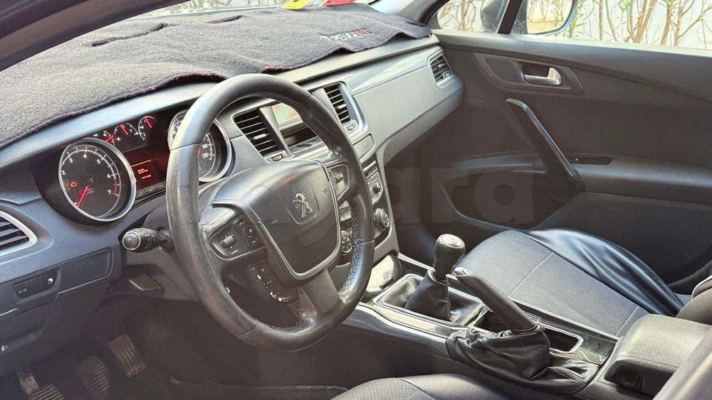 Carte voiture Peugeot 508