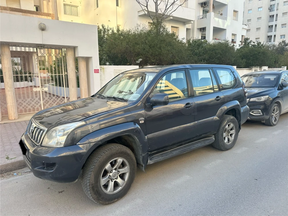 Toyota Land Cruiser