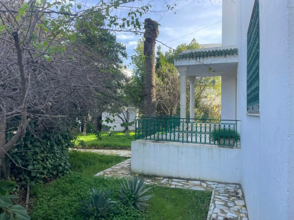 VENTE VILLA ANGLE DE 2 RUES A MUTUELLEVILLE