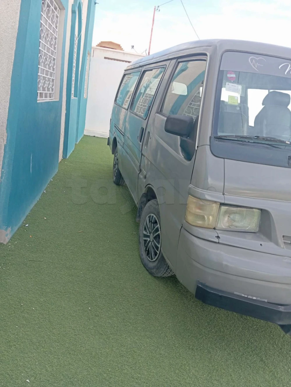 Mazda E2000
