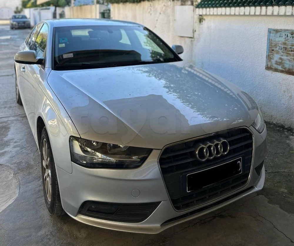 Carte voiture Audi A4