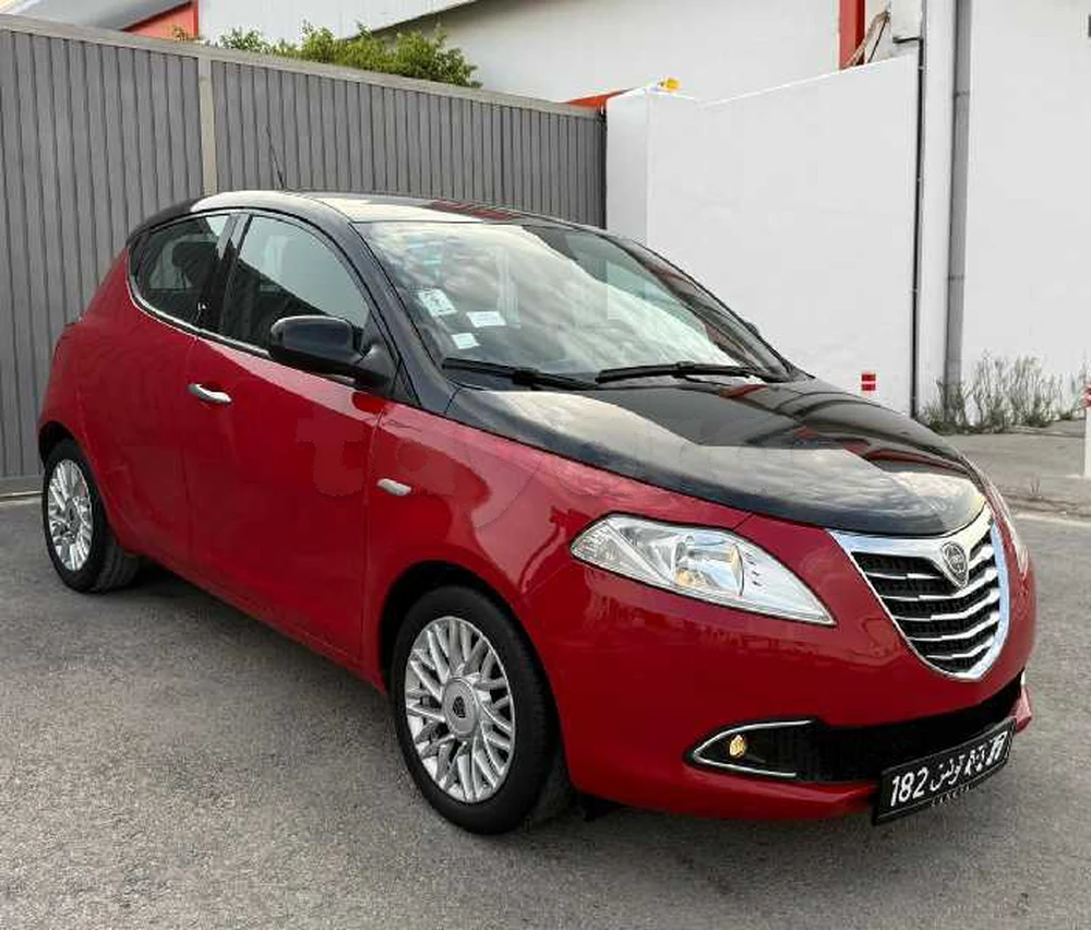 Carte voiture Lancia Ypsilon