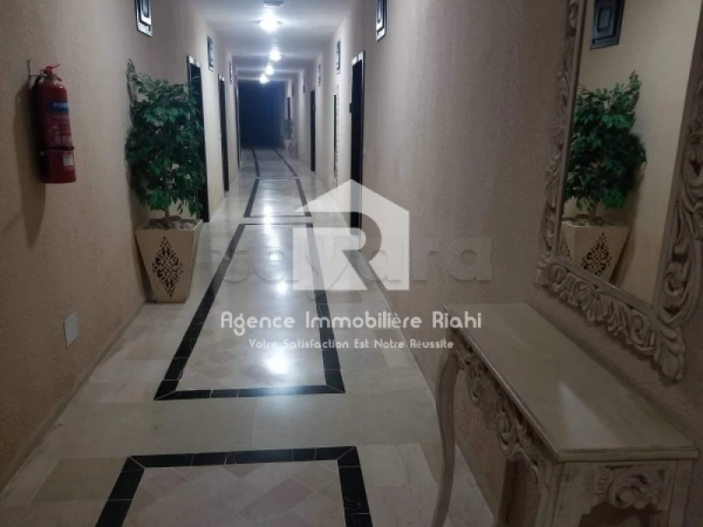 A Louer ( Année scolaire ) un joli appartement S+1 meublé situé à chatt Meriem-sousse