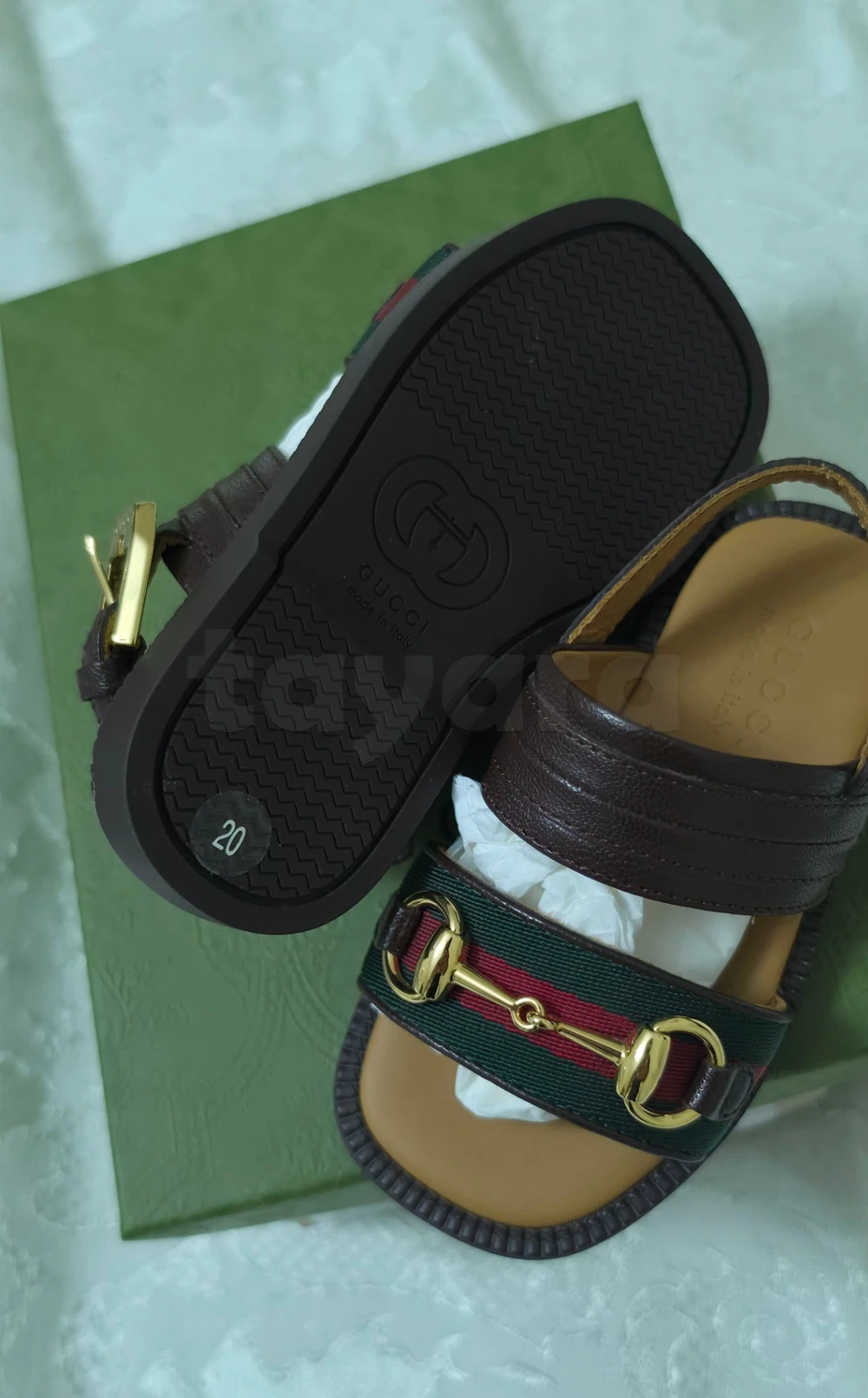 Sandal