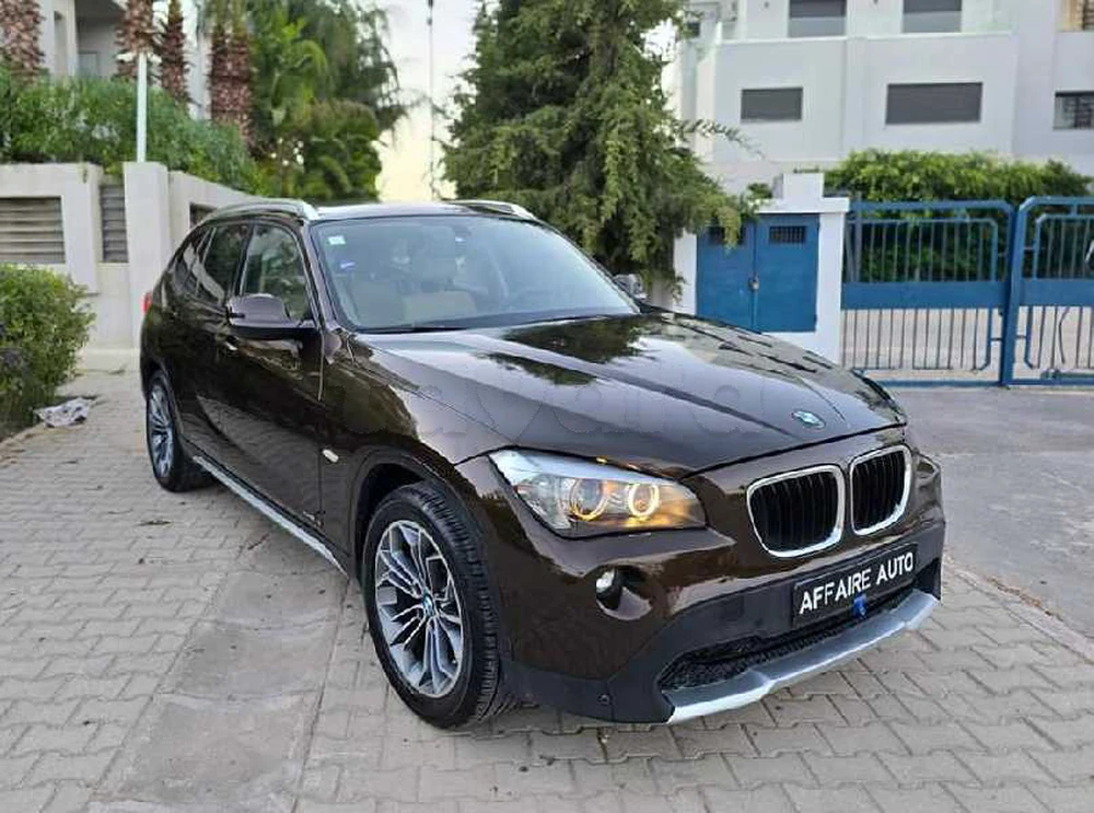 Carte voiture BMW X1