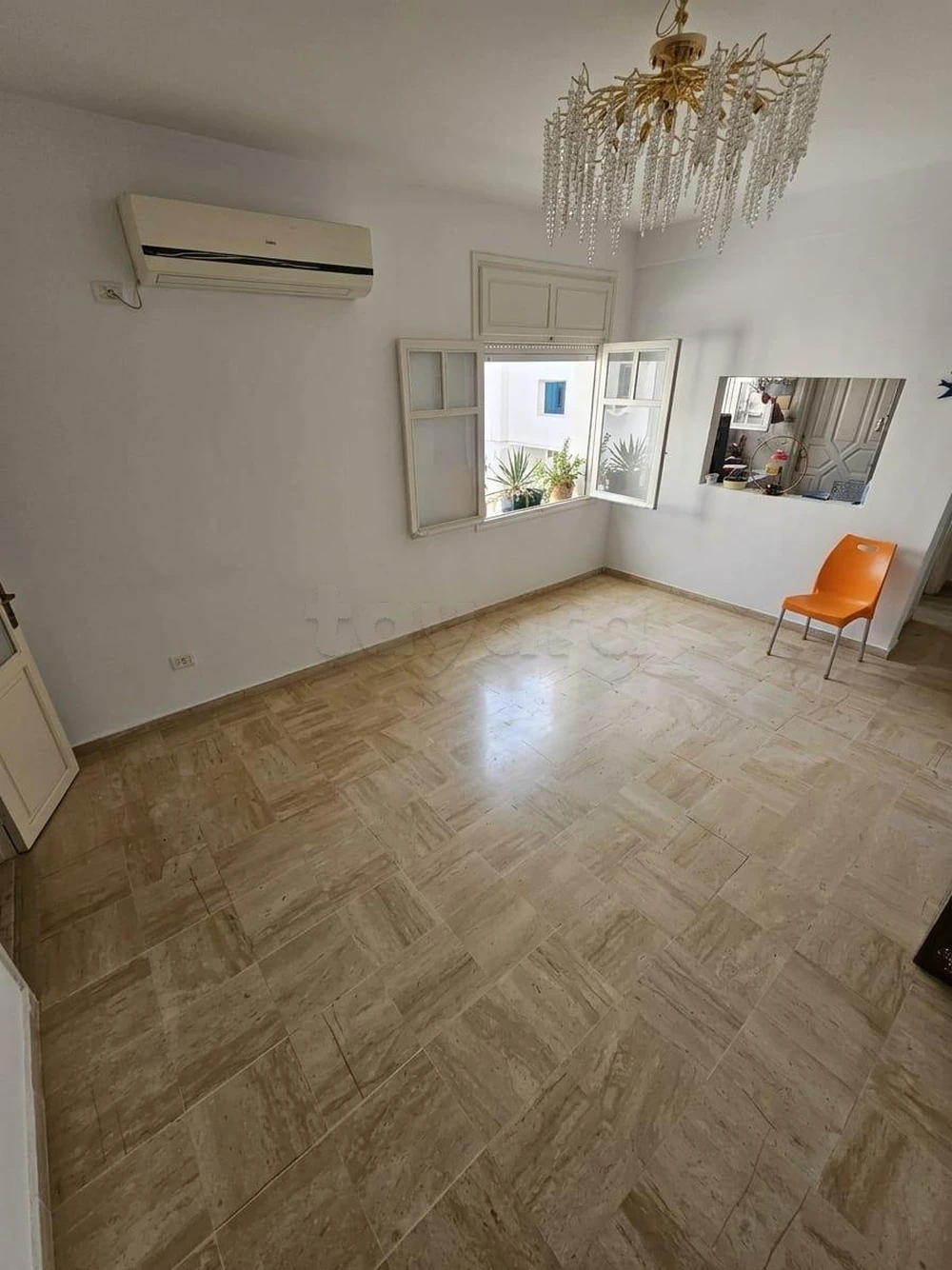 À VENDRE – APPARTEMENT S+1 AU LAC 1