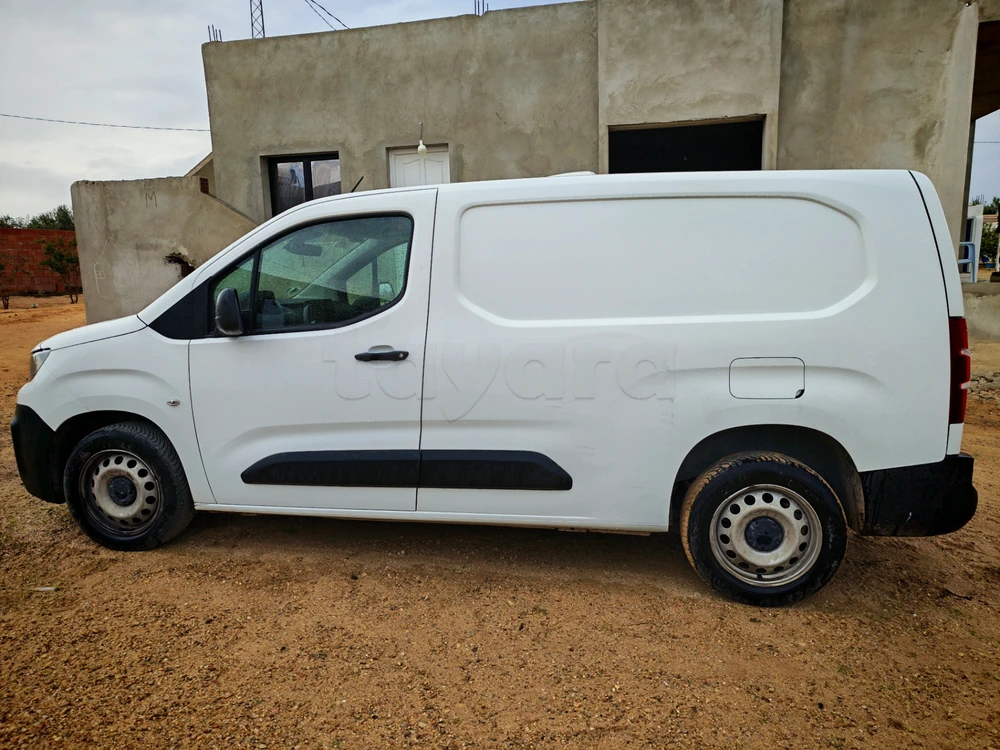 Carte voiture Peugeot Partner