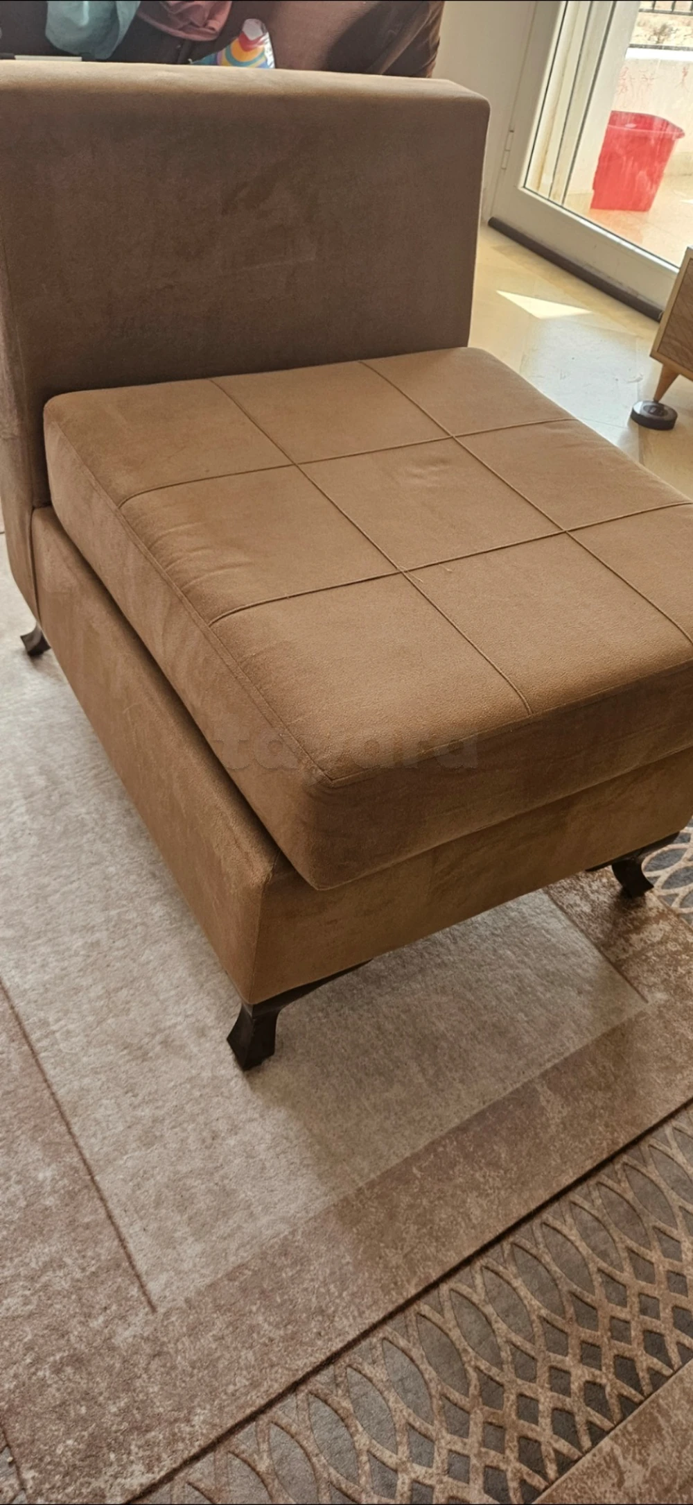 Table et pouf