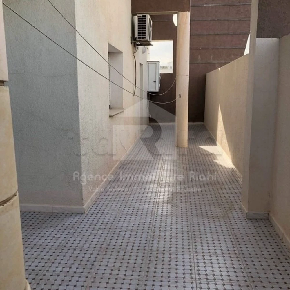 À LOUER – Appartement S+2 non meublé à Cité Ezahra –Bouhsina