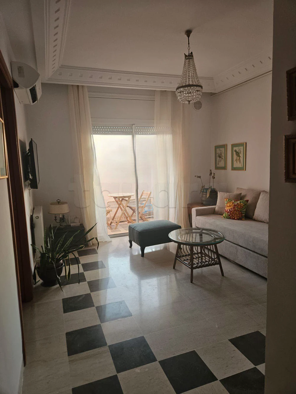 Un appartement s+1 meublé à louer aux jardins de Carthage