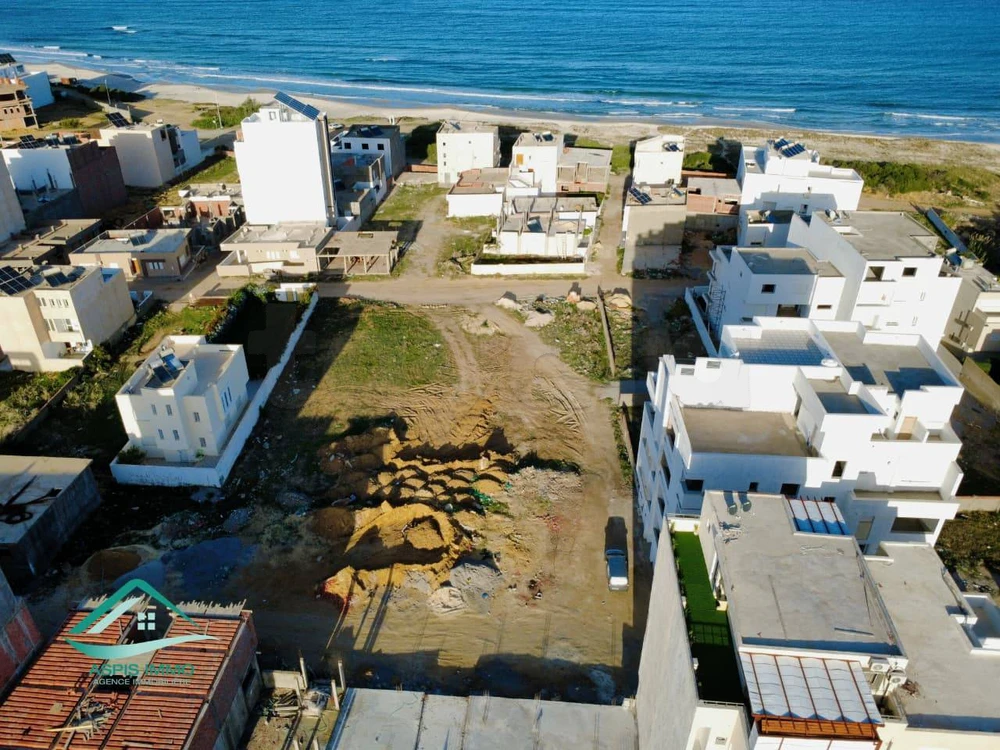 Terrain d'habitation 193 m² à Ezzahra Hammam Ghzeez