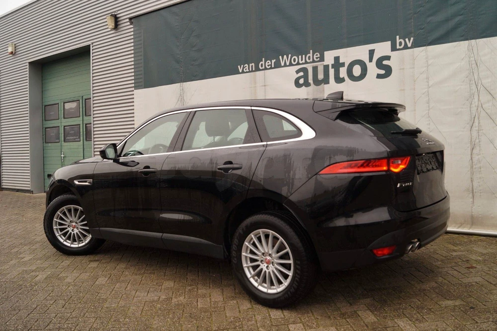 Jaguar Sovreign