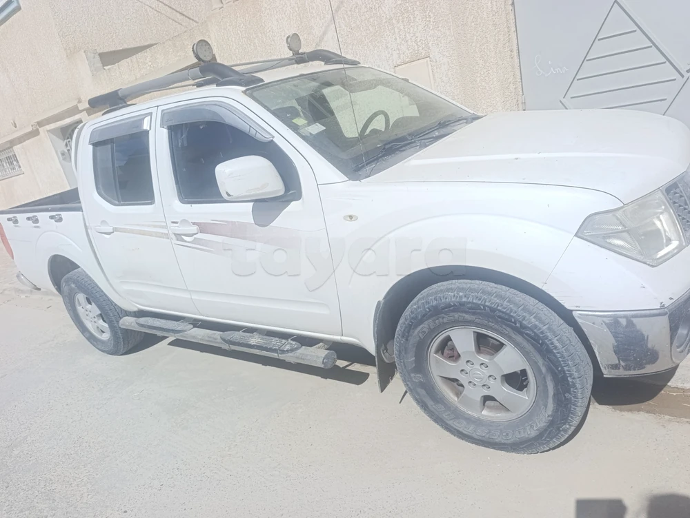 Carte voiture Nissan Navara