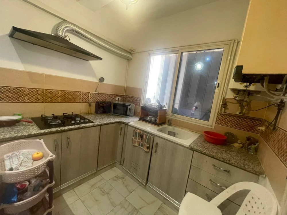 Appartement s2 ( troisième étage sans ascenseur )