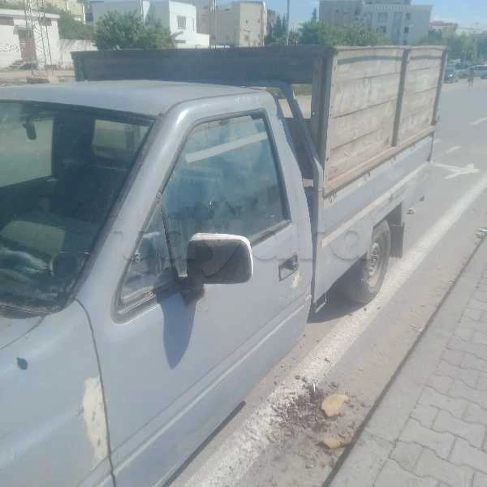 Carte voiture Isuzu Landwind