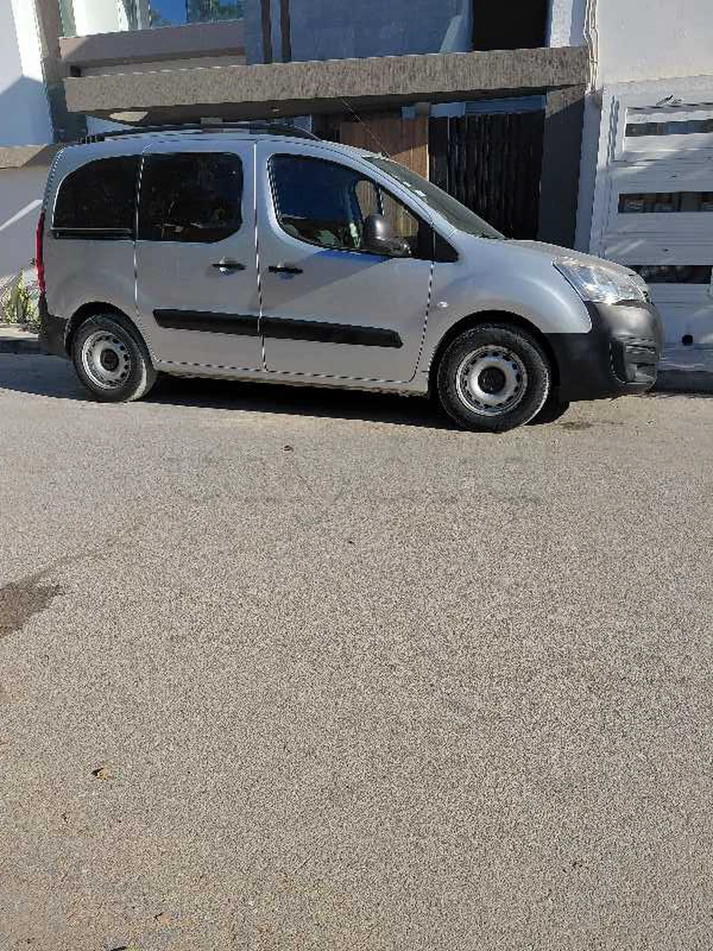 Carte voiture Peugeot Partner