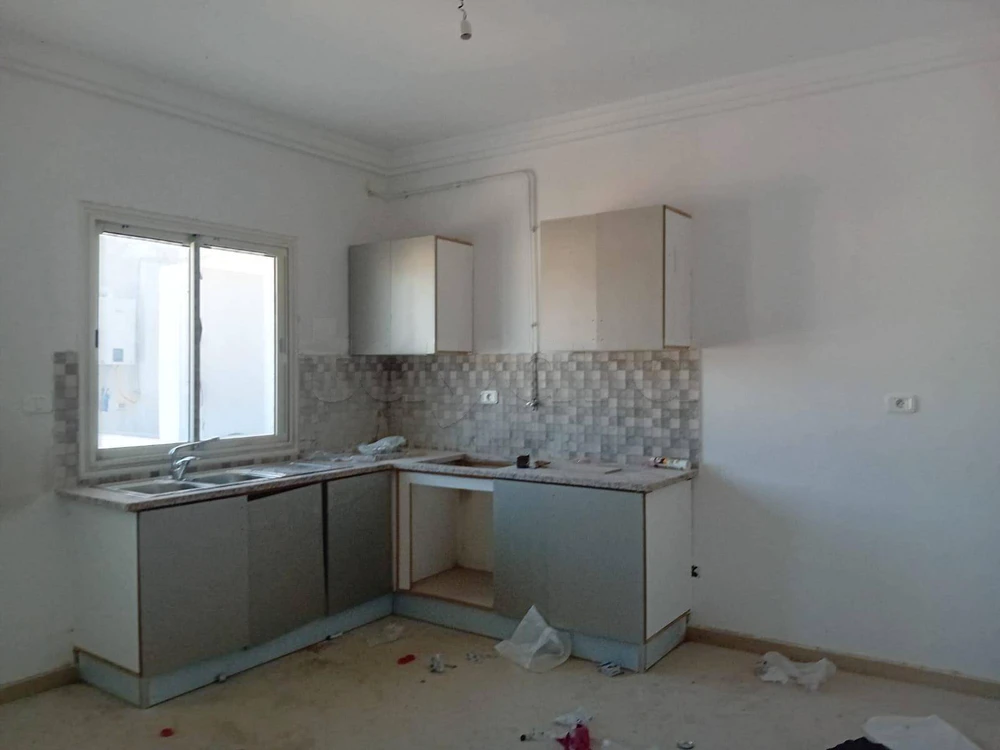 A LOUER UN APPARTEMENT S+3 A BOUMHEL BASSATINE