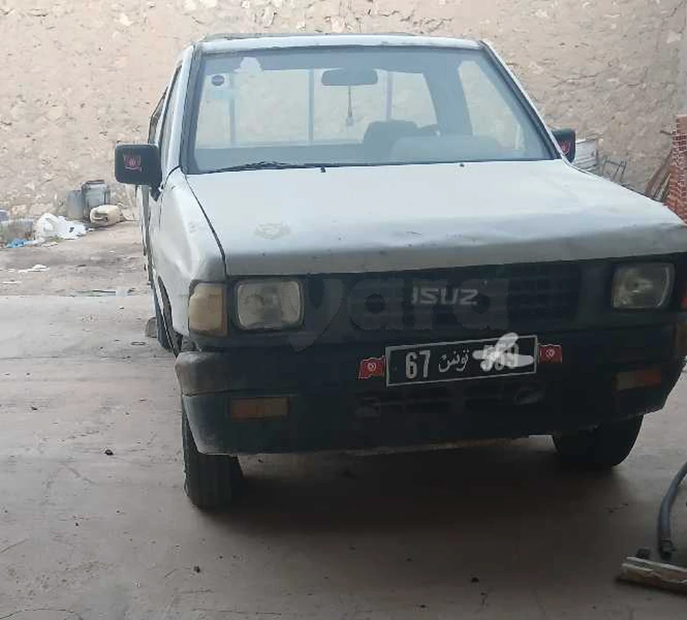 Isuzu Trooper