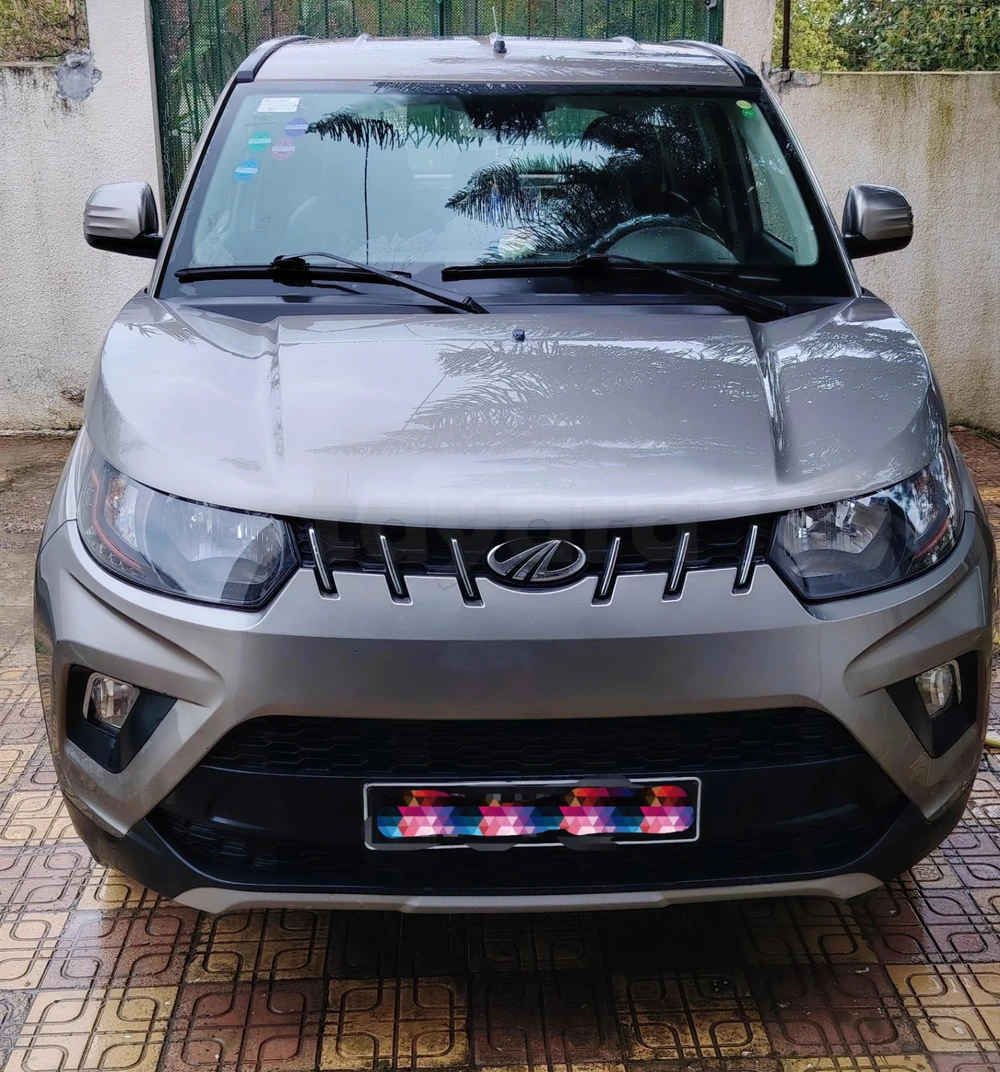 Carte voiture Mahindra Hover