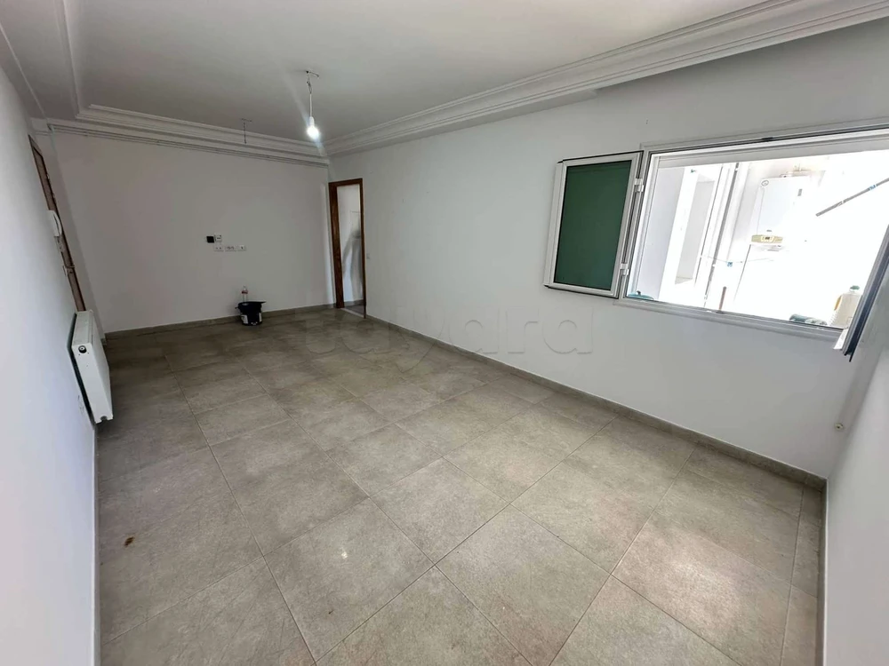 À louer Appart S+2 spacieux à Cité Wahat l'aouina