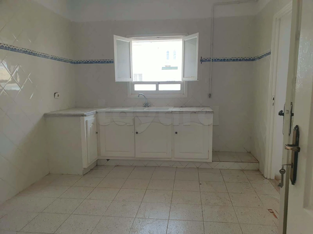 A LOUER UN APPARTEMENT 2S+3 A EZZAHRA