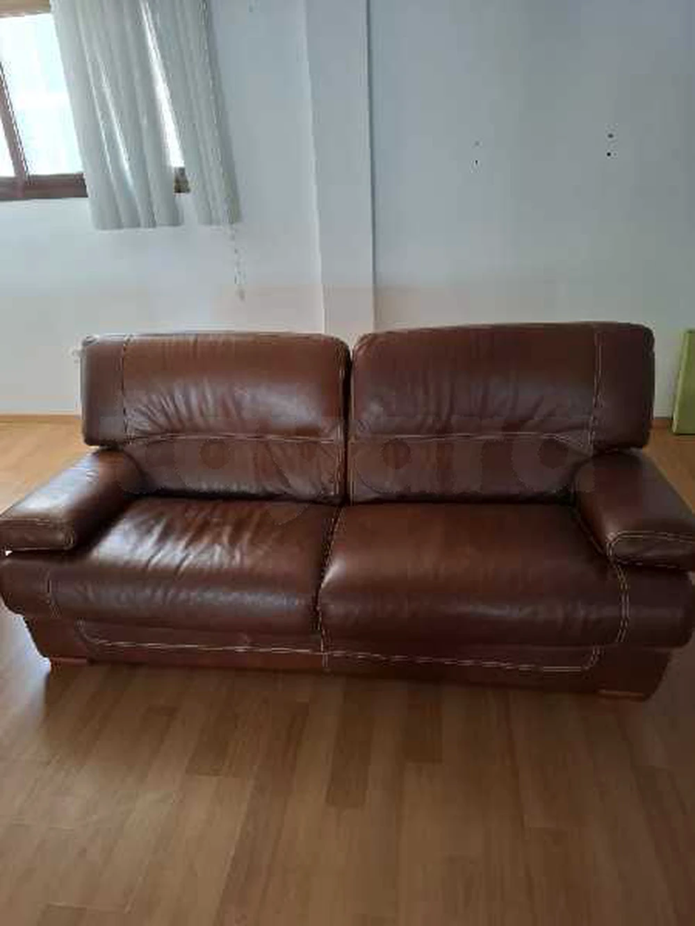 2 Salons en Cuir : 3 places et 2 places