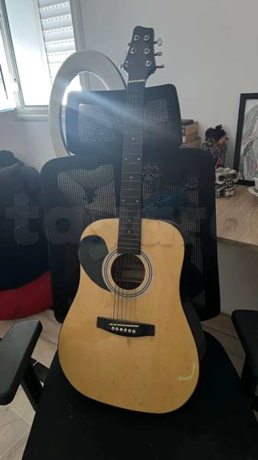 guitar acoustic